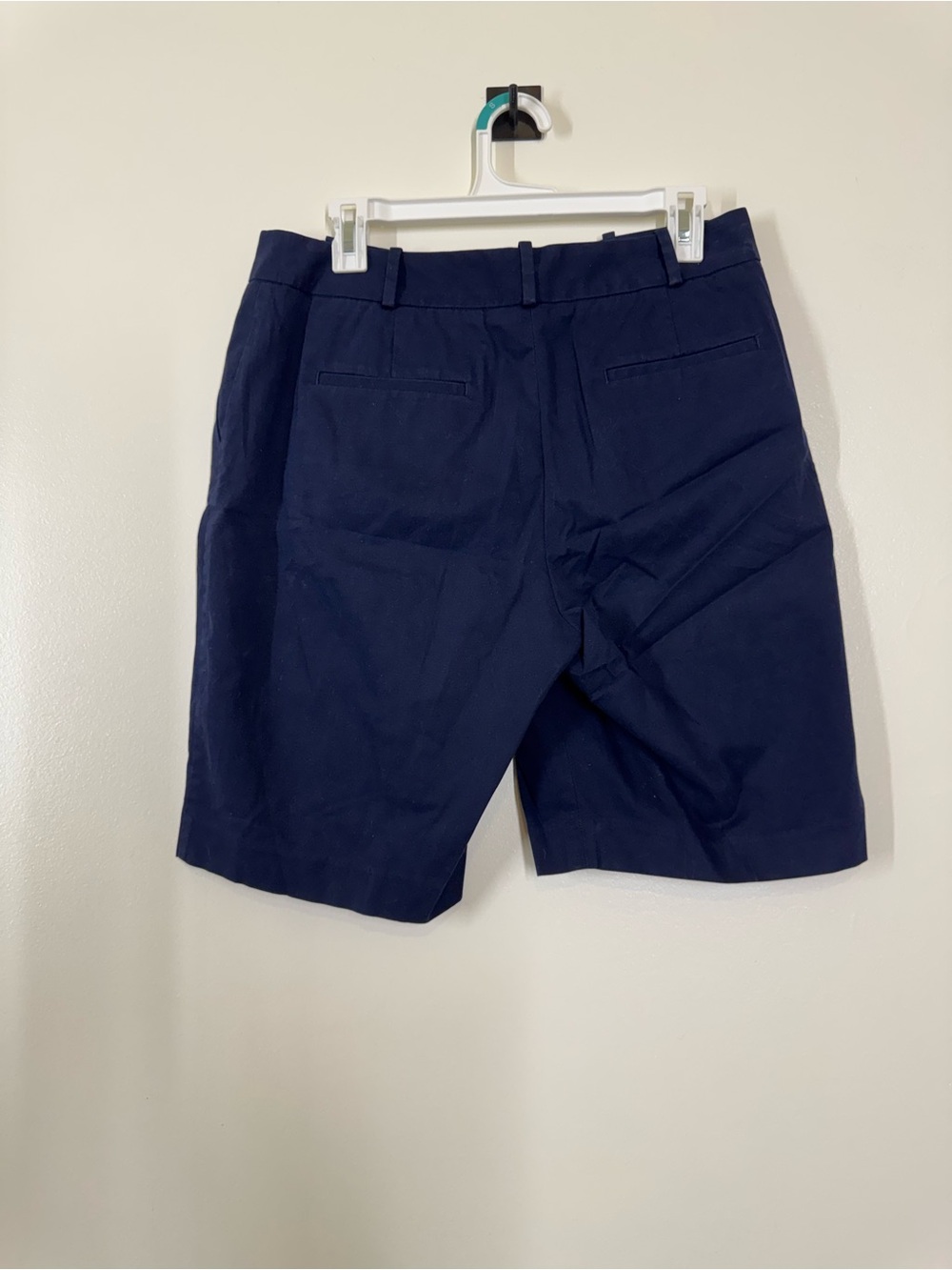 Talbots Navy Women's Bermuda Shorts Size 8 Stretch Flat Front 10” inseam - Picture 2 of 9